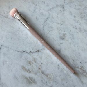 Fenty Beauty Precision Concealer Brush 180